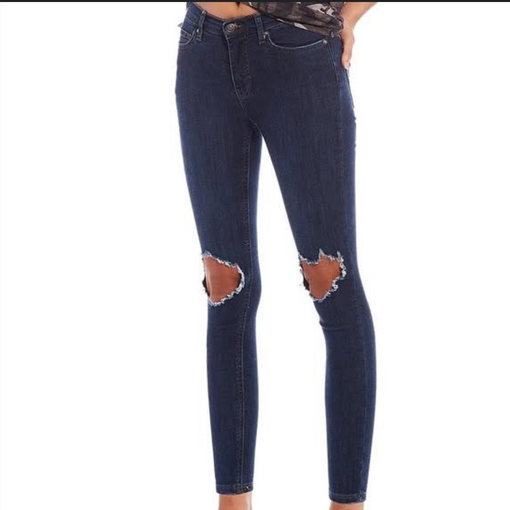 Free People Busted Knee Dark Wash Cropped Skinny Jeans
